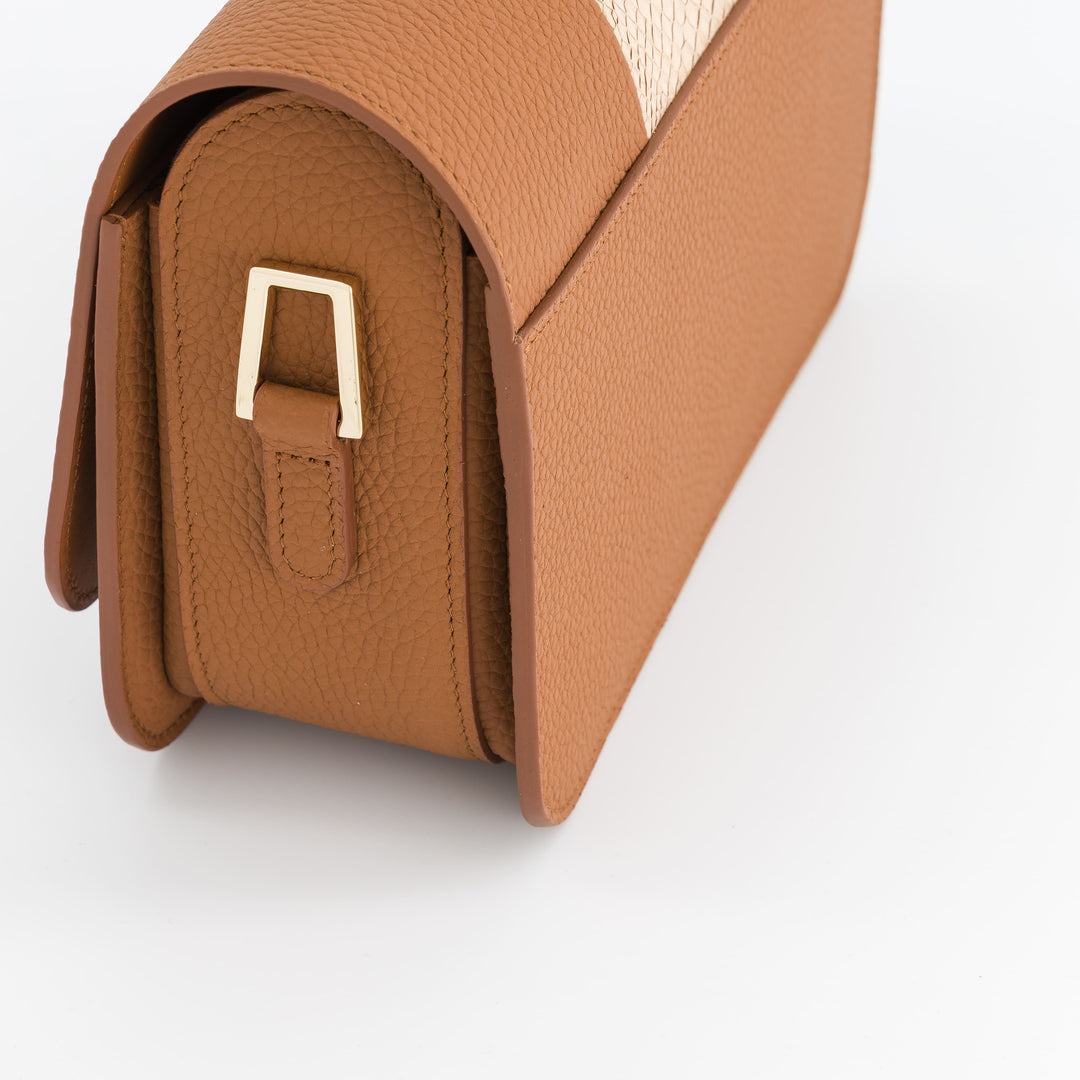 Diagonal - Camel